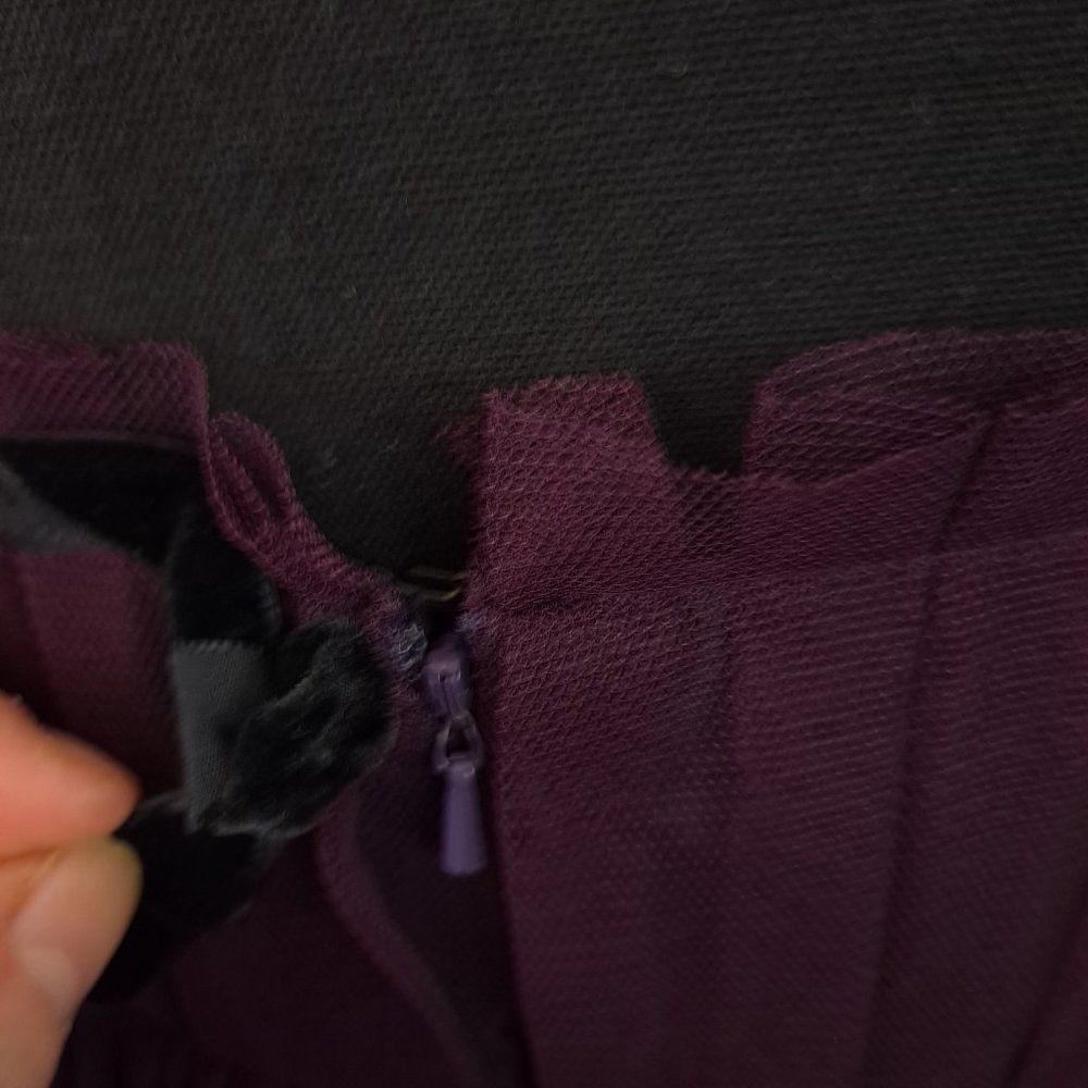 Vera Wang Maids Tulle Bubble Hem Strapless Back Zip Plum Color Dress - Picture 6 of 10